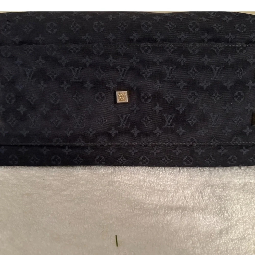 Louis Vuitton Min Lin Navy - Picture 5 of 7